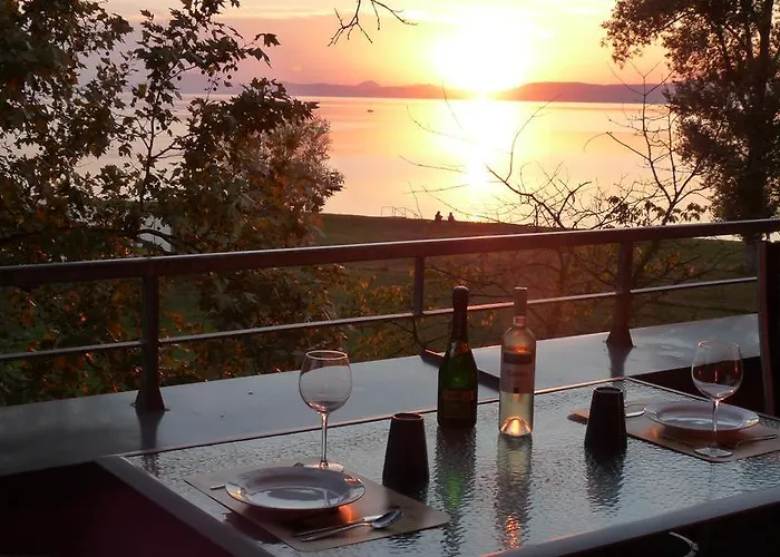 公寓 码头公寓酒店 Balatonszárszó